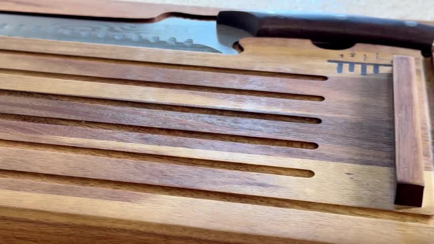 Acacia bread board and offset knife: slicing and storage video cover