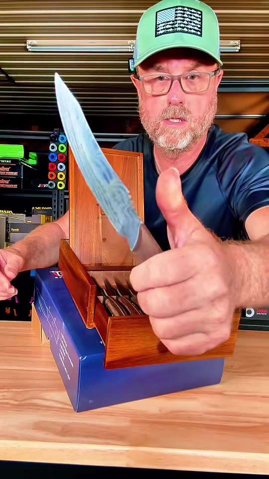 @roy_mccarty demonstrating Steak Knives & Drawer Organizer