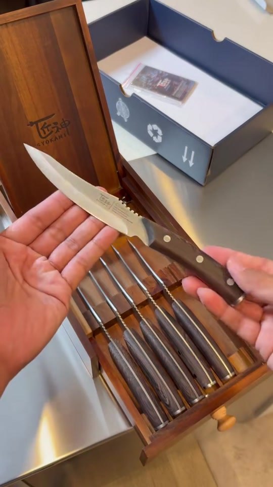 @bensfindstts demonstrating Steak Knives & Drawer Organizer