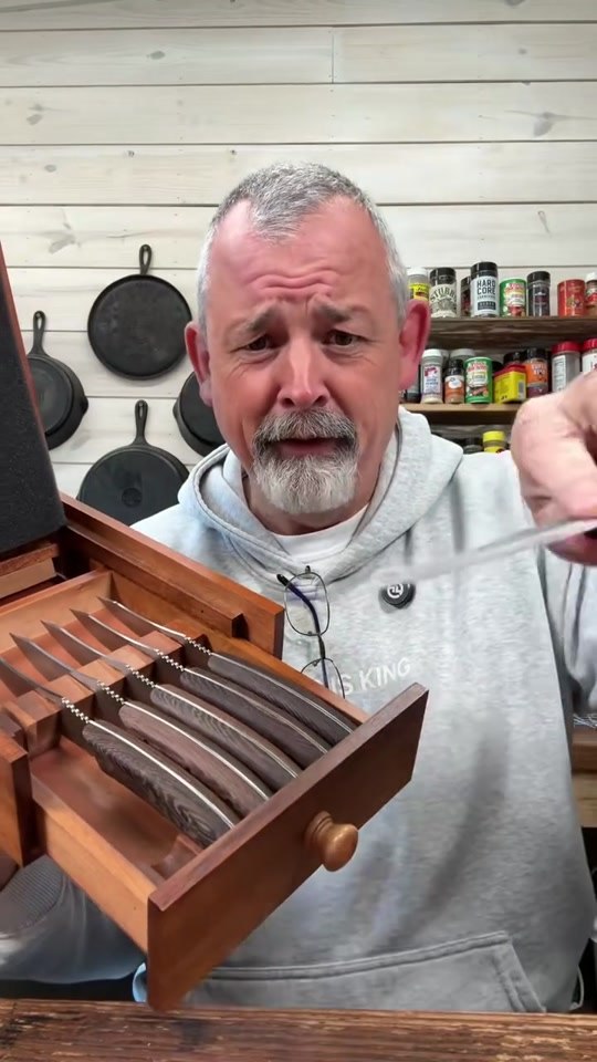 @alamooutdoor demonstrating Steak Knives & Drawer Organizer