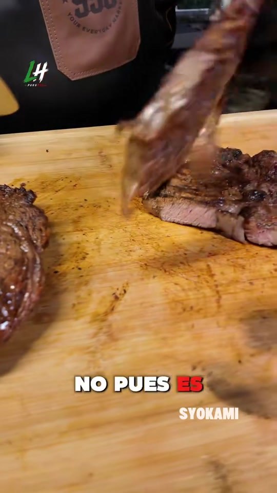 @puro956laredo demonstrating Artsy 7.7-inch Cleaver